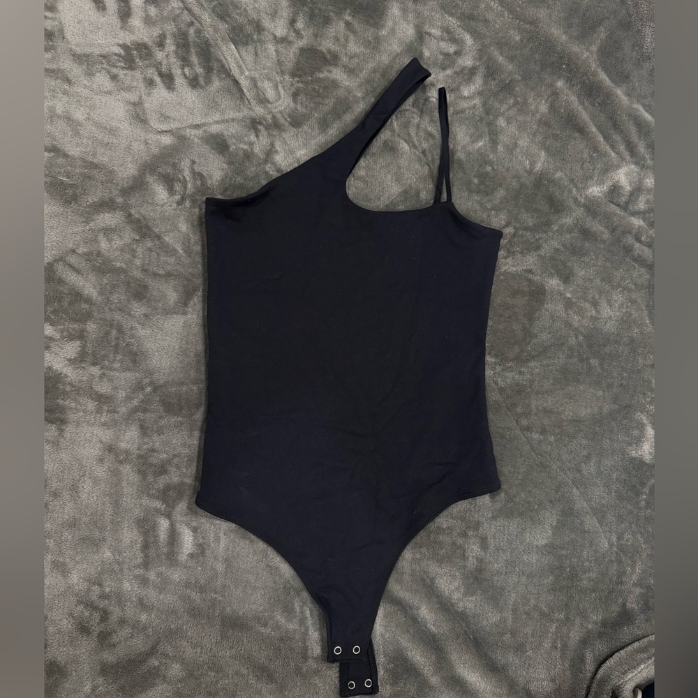 Women's
Asymmetrical One-Shoulder Seamless Fabric Bodysuit xs in black